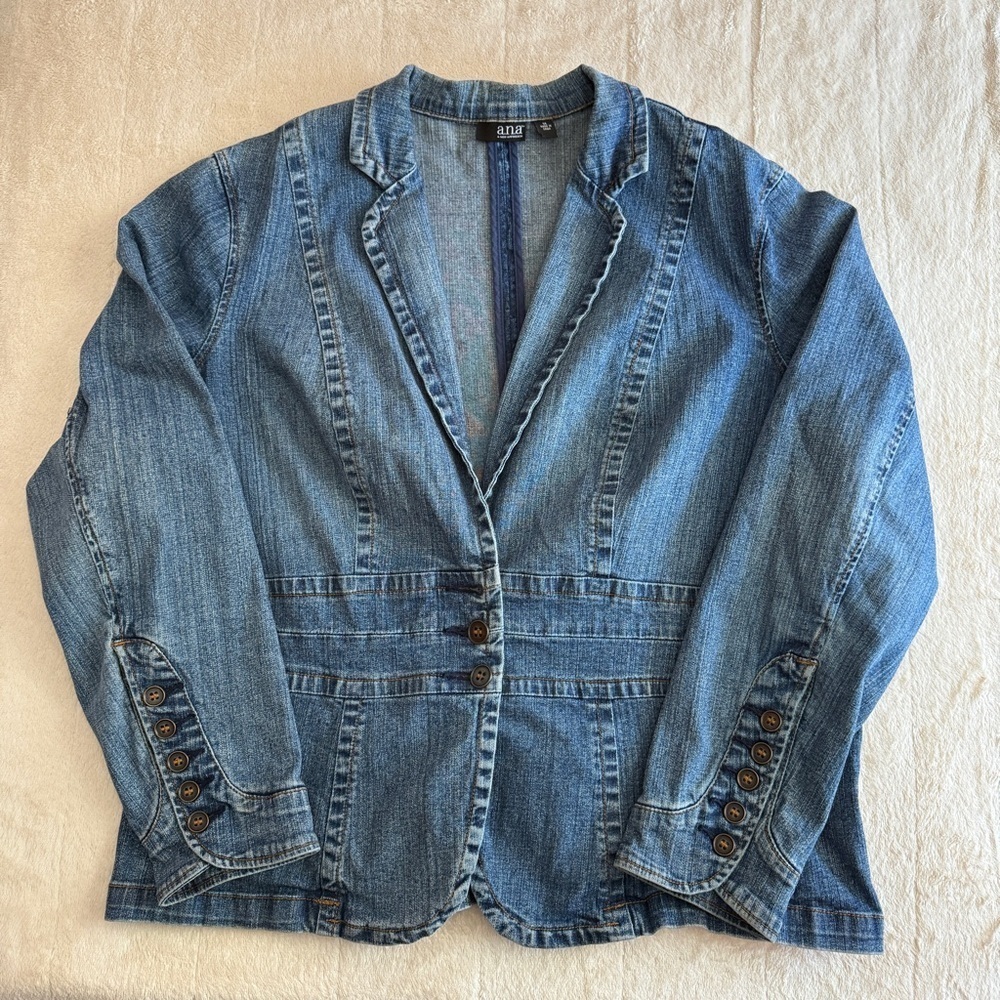 a.n.a Classic Blue Denim Women's Blazer Jacket Size 1X - Picture 4 of 8